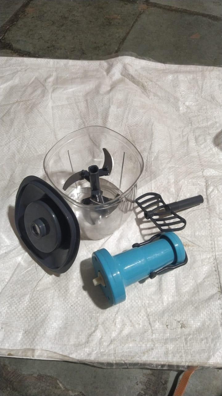 QuickChop Pro – Manual Fruit & Vegetable Chopper